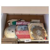 Large lot of circular saw blades