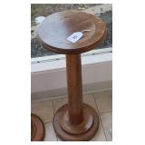 30” plant stand w/ worn top