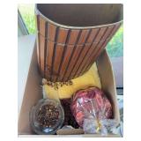 Trash can, potpourri , misc