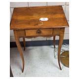 Vintage  1 drawer lamp table w/ tapered legs