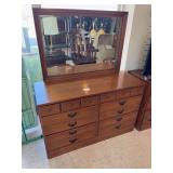 6 drawer maple dresser w/ mirror