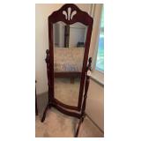 Beveled edge Dressing mirror on swing base