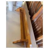 43” wall shelf w/ quilt bar