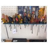 Screw drivers