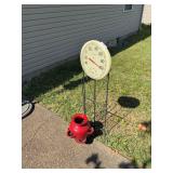 Planter, thermometer