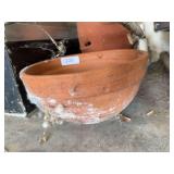 2 Clay flower pots
