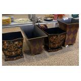 4 tin planters, easels