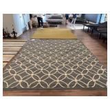 8’x 10’ area rug