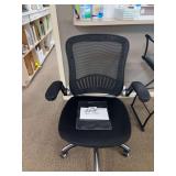Black office chair