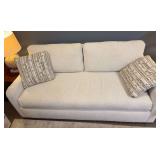 BENCH SEAT SOFA - CRAFTMASTER