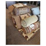 QUEEN DUVET COVER, 2 EURO, 2 QU SHAMS, 3 LONG PILLOW (8PC)