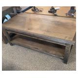 COCKTAIL TABLE