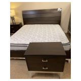 KING WOOD PLANK HEADBOARD, FOOTBOARD, RAILS, PAIR NIGHT STANDS, 3 DRAWER CHEST, PAIR 7 DRAWER CHESTS, BLMO - DURHAM FURNITURE, (EXCLUDES MATTRESS)