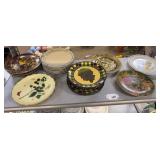 Lot of decorative plates