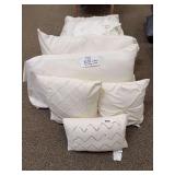 King size quilt, two small pillows, two king pillowcases