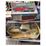1970 Chevrolet Chevelle SS 454 1/25 model kit, American Muscle 1970 Chevelle SA454 LS6 1/18” scale die cast