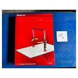 Snap-On Twin Post Die Cast Lift 1:18 scale