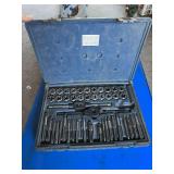 Tap and die set with extra taps