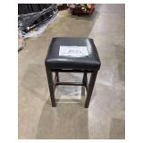 COUNTER STOOL