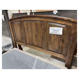 QUEEN ARCHED PANEL BED - SOLID WOOD ARCHBOLD FURNITURE COMPANY