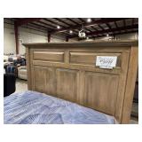 QUEEN BED  MAPLE SAND STONE QSHIP - ARCHBOLD FURNITURE COMPANY