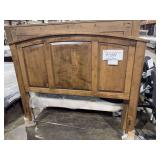 QUEEN ARCHED PANEL HB MAPLE/BARK QS - ARCHBOLD FURNITURE COMPANY