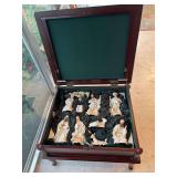 Coffee table w/ mirrored top & 8” Nativity Scene figures