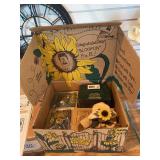 Friends of Boyd’s boxed set, bear, pins, figurine