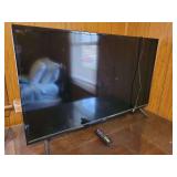 TCL 40' TV w/Remote