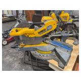DeWalt DHS 790 12' corded/cordless sliding compound miter saw (needs repairs)