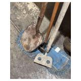 Shovel, concrete hoe, dust mop