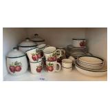 Set of dishes with 3 canisters
