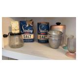 Vintage kitchen items, 2 mini Wagner cast iron skillets