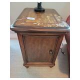 Side Table w/Cabinet  (distressed)  19 x 26 x 26