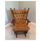 Wooden glider with cushions 28x39x33