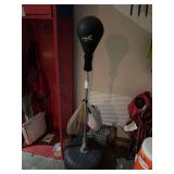 Everlast punching bag w/ gloves