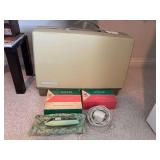 Singer sewing machine, with accessories