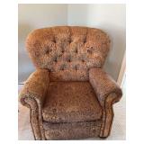 Upholstered tufted chair