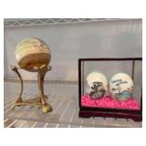 Marble sphere, 2 Asian eggs