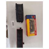 HO Gauge Powered Locomotive , 2 tender cars