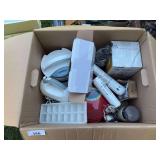 Box of miscellaneous kitchen items