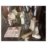 Lot of 10 Willow Tree figures