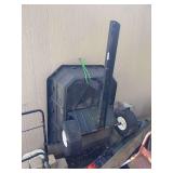 Lawn cart w/ plastic tub