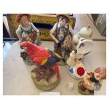 Figurines , covered jar