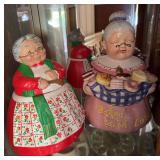 2 ceramic cookie jars 8' & 10'