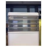2 sets of rectangular stackable storage containers