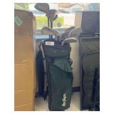 Tremor golf clubs w/ MacGregor bag
