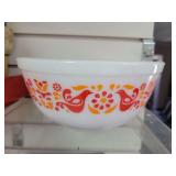 Vintage Pyrex Friendship Mixing Bowls  3 pieces