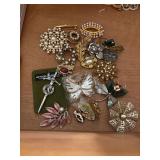 Miscellaneous vintage broaches