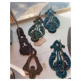 5 iron decorative hooks